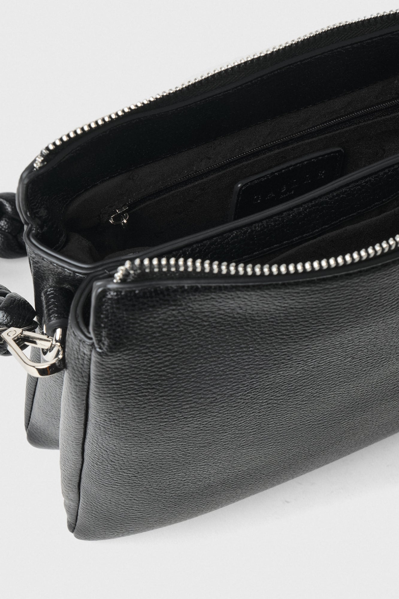 Gaëlle - regular pochette con maxi manico