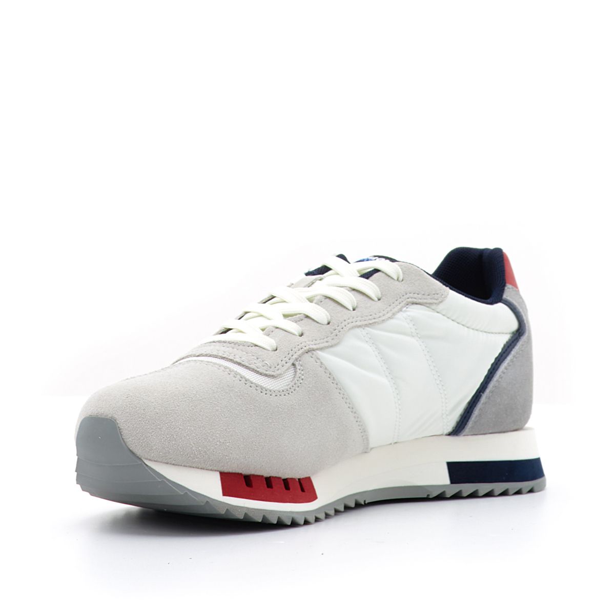 Blauer- queens01