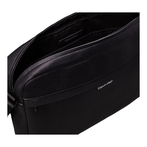 Calvin Klein - ck must messenger