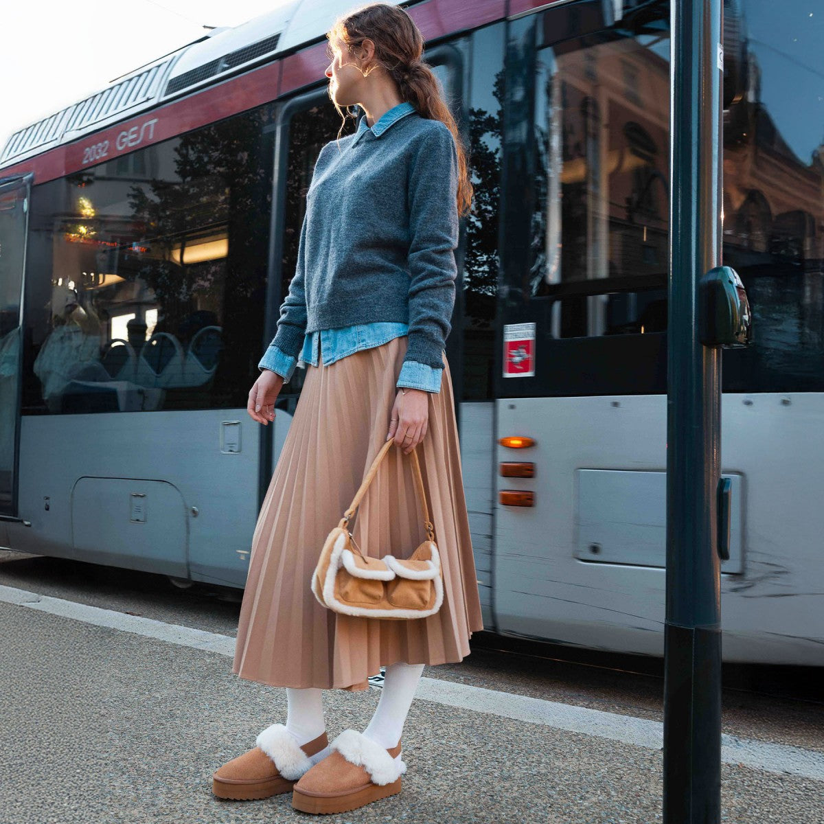 Colors of California - Yuro Sheepskin Slipper con fodera montone