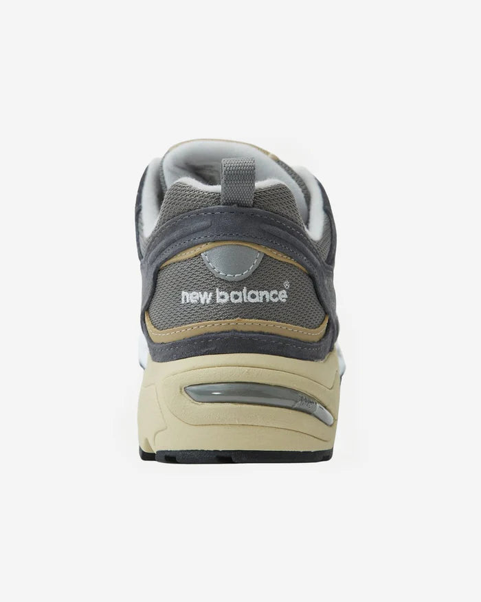 New balance - 878