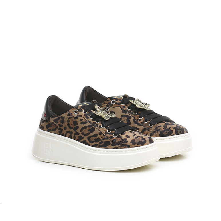 Gio + - Sneakers