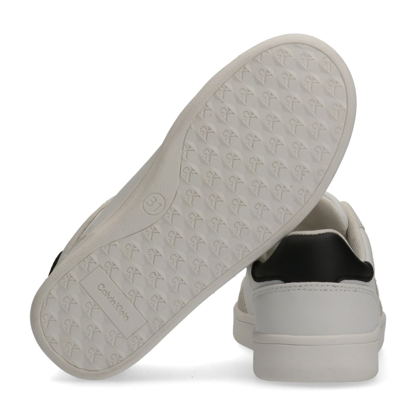 Calvin Klein- Low cut lace-up sneakers