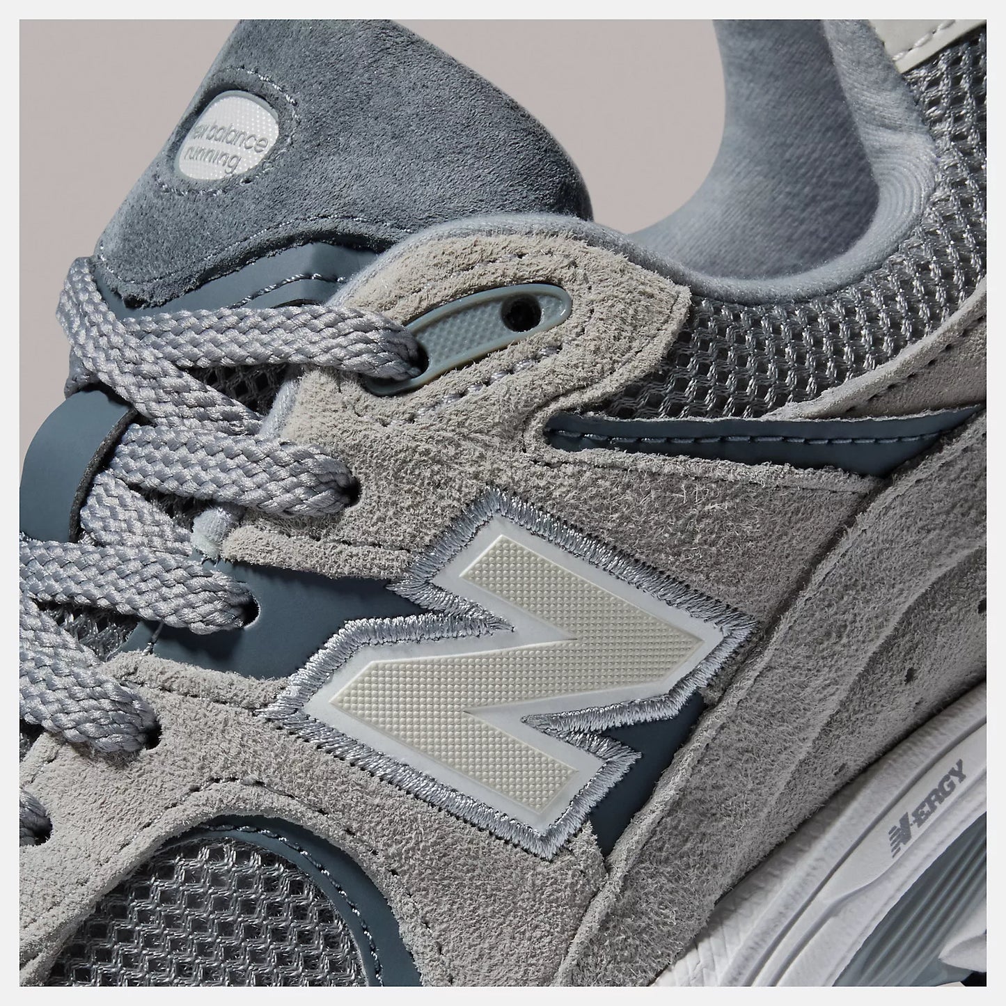 New balance - 2002r