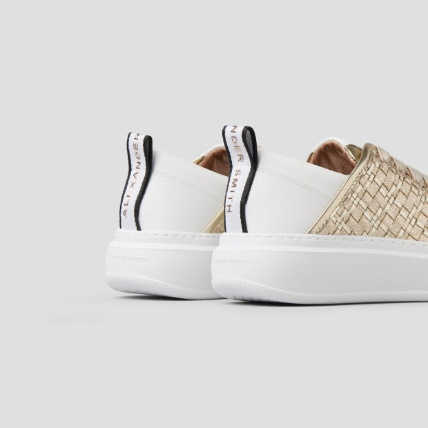 ALEXANDER SMITH - WEMBLEY WOMAN