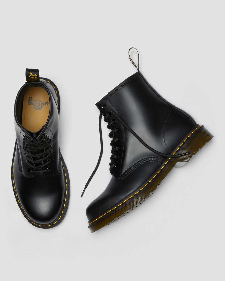 Dr Martens - Stringati in pelle Smooth