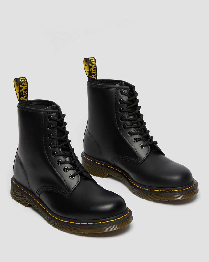 Dr Martens - Stringati in pelle Smooth