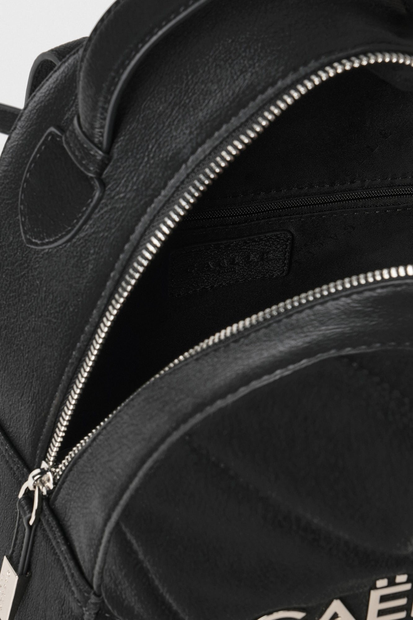Gaëlle - regular backpack metal logo