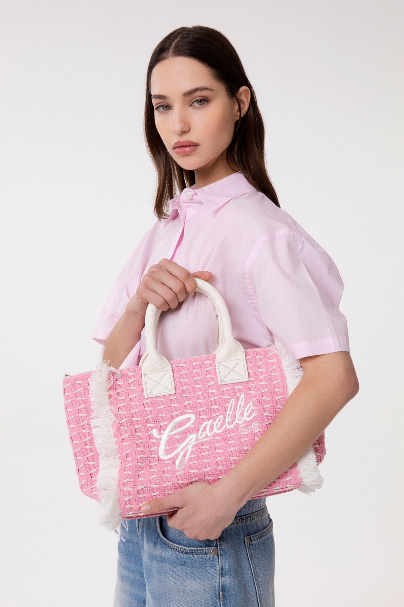 Gaelle- regular shopper ricamo firma