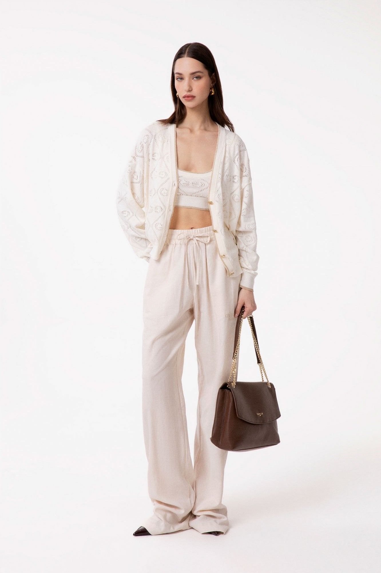 Gaelle- maxi shoulder strap essential