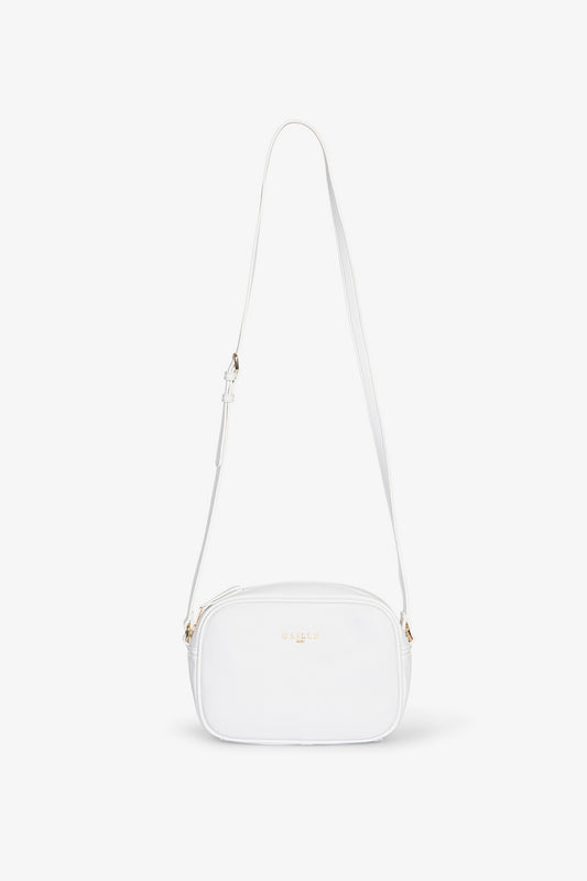 Gaelle- Regular camera bag essential