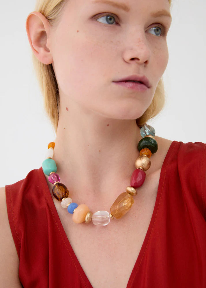 Nali -collana con elementi in resina