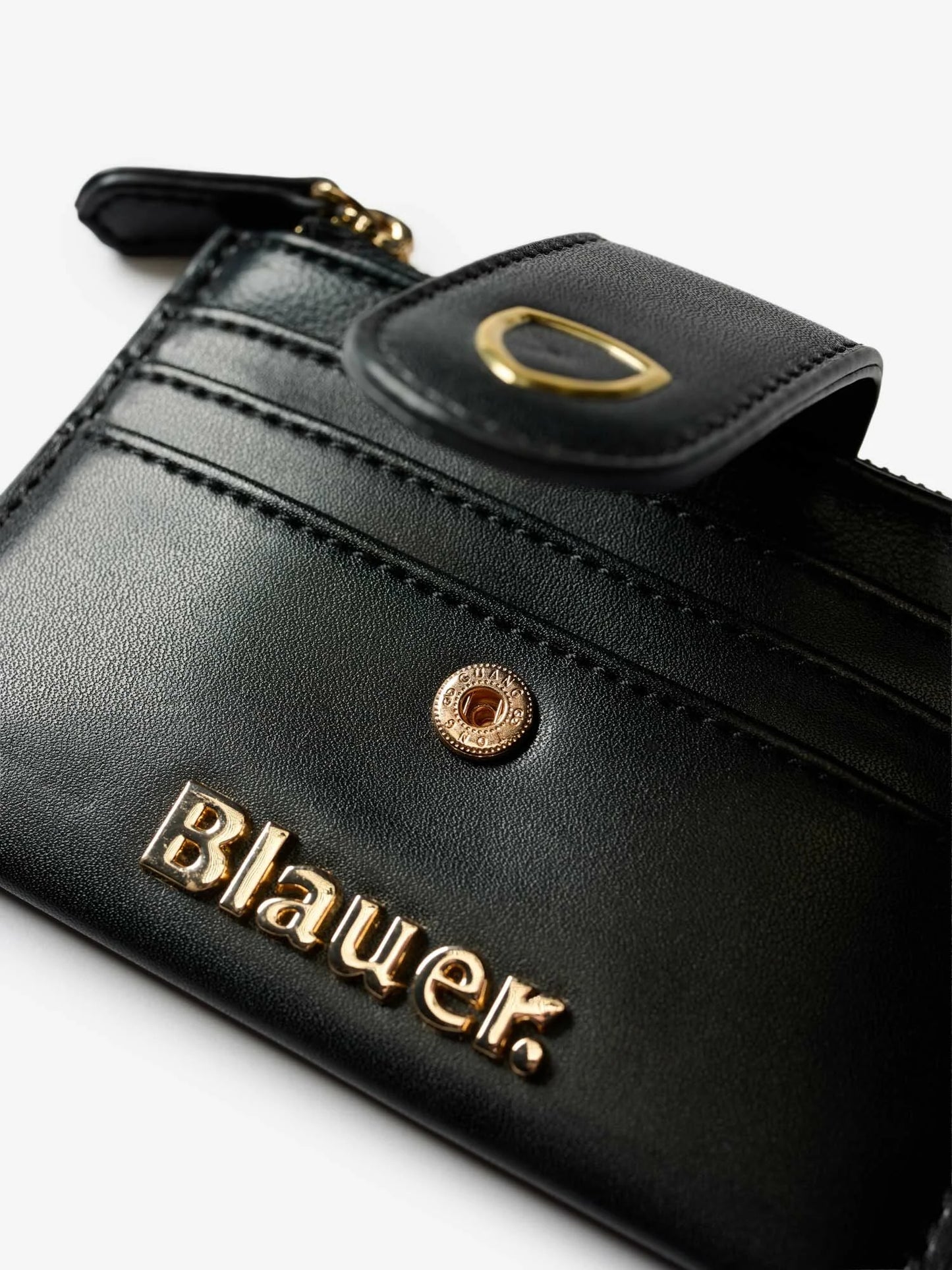 Blauer-  DIN01