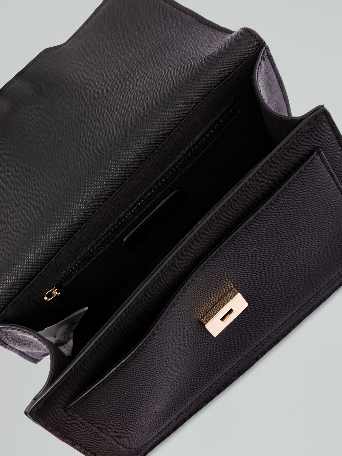 Gaëlle -  Regular shoulder strap essential saffiano