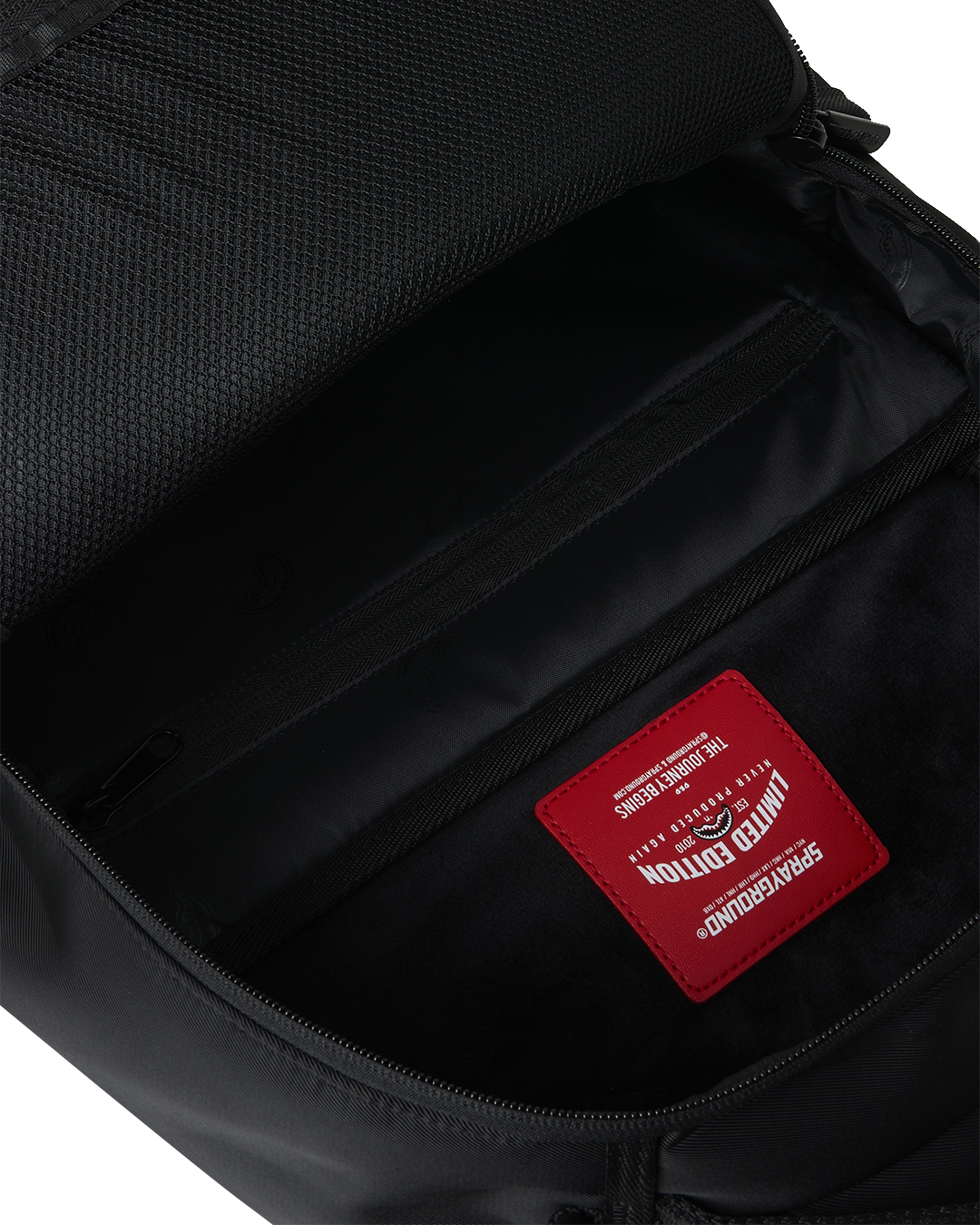 Sprayground - Shark Central Black