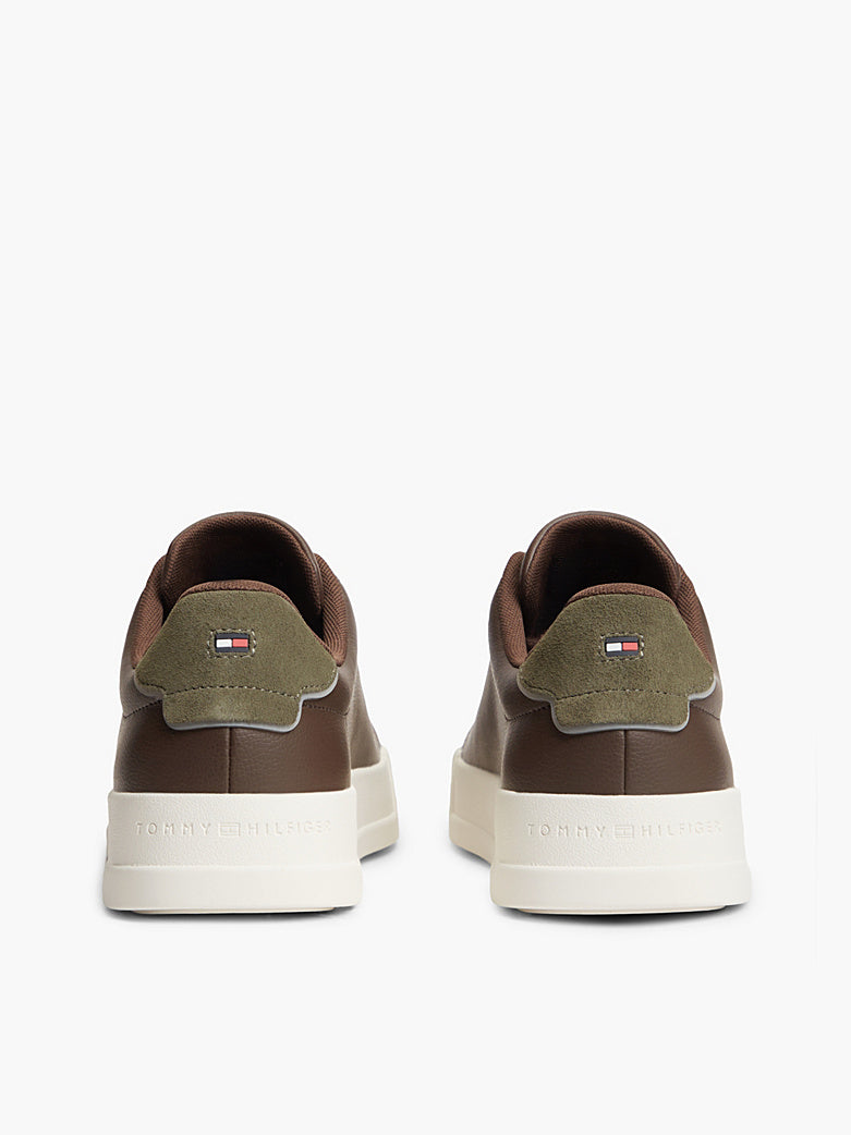 Tommy Hilfiger - Sneakers sportive con pelle e retro a contrasto