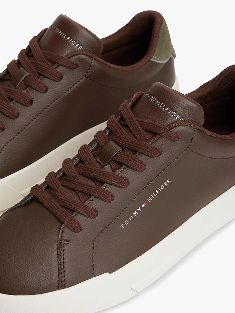 Tommy Hilfiger - Sneakers sportive con pelle e retro a contrasto