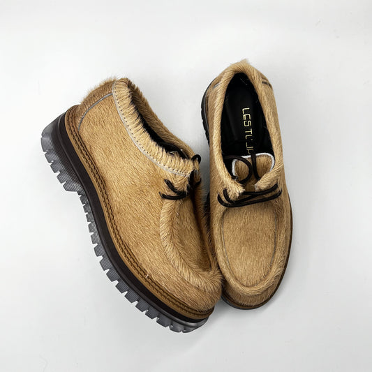 Les Tulipes - Scarpa allacciata