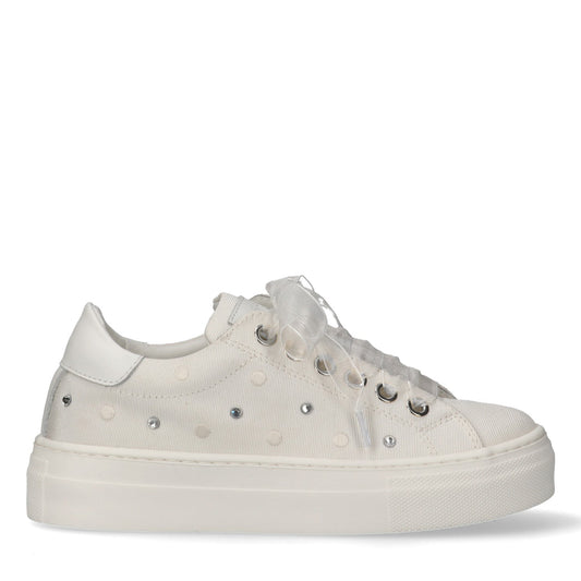 Morelli- Low cut lace up