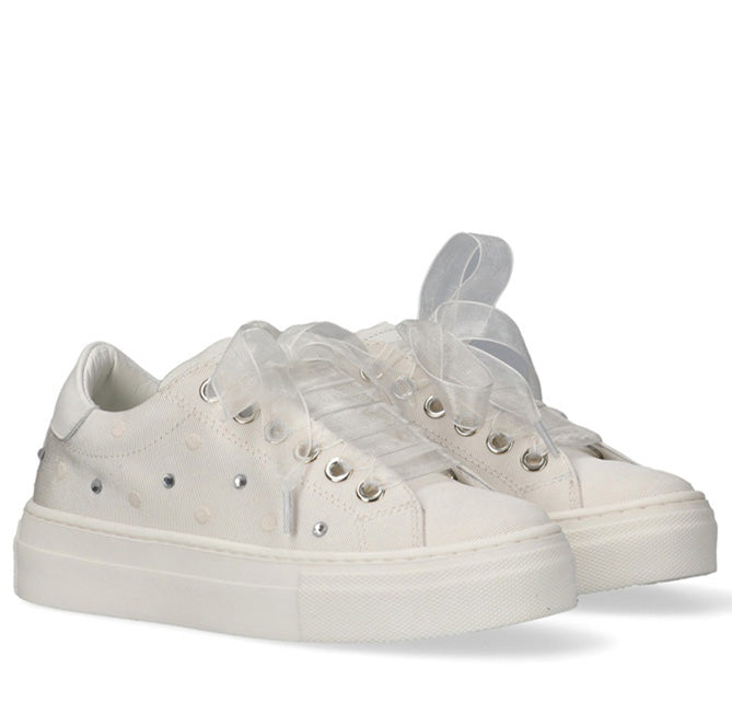 Morelli- Low cut lace up