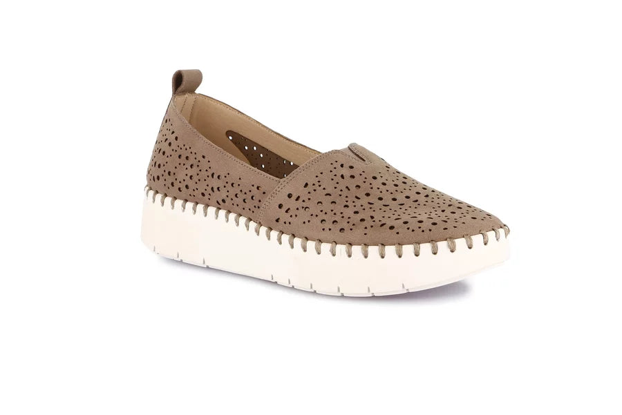 Grünland - Slip on con zeppa e microforature | SILI