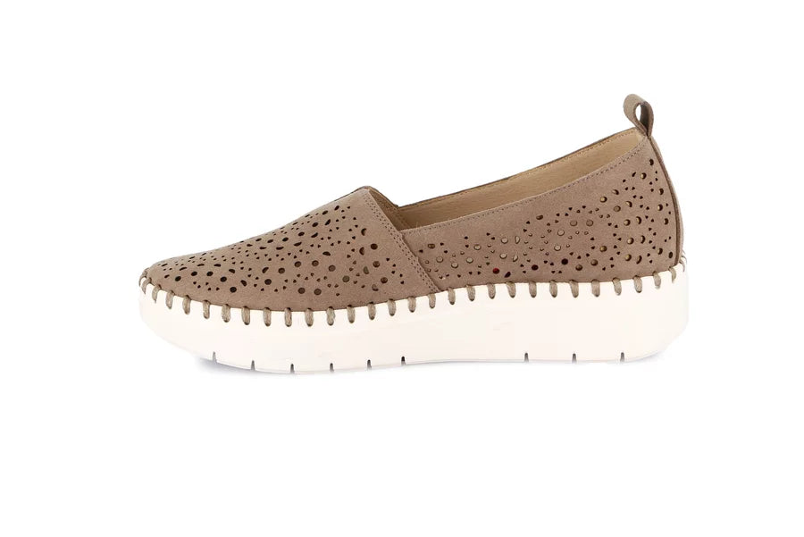 Grünland - Slip on con zeppa e microforature | SILI