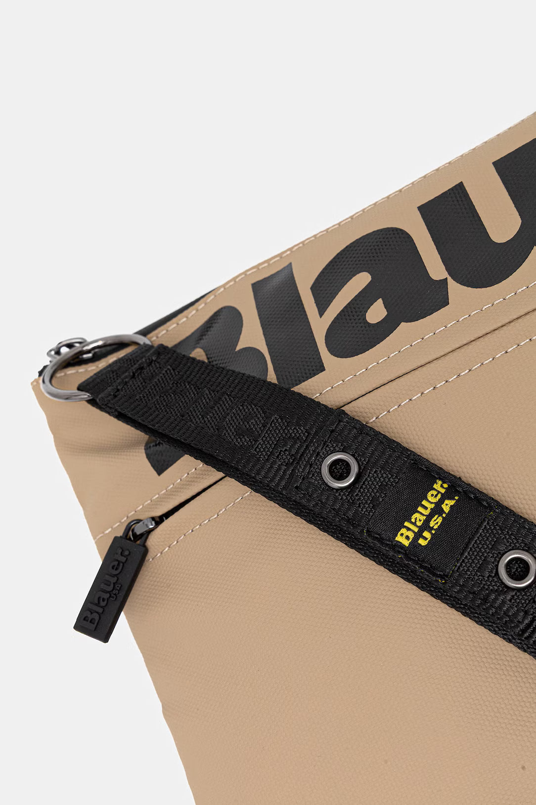 Blauer- Coney03