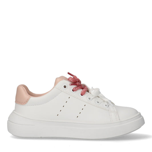 Calvin Klein- low cut lace up