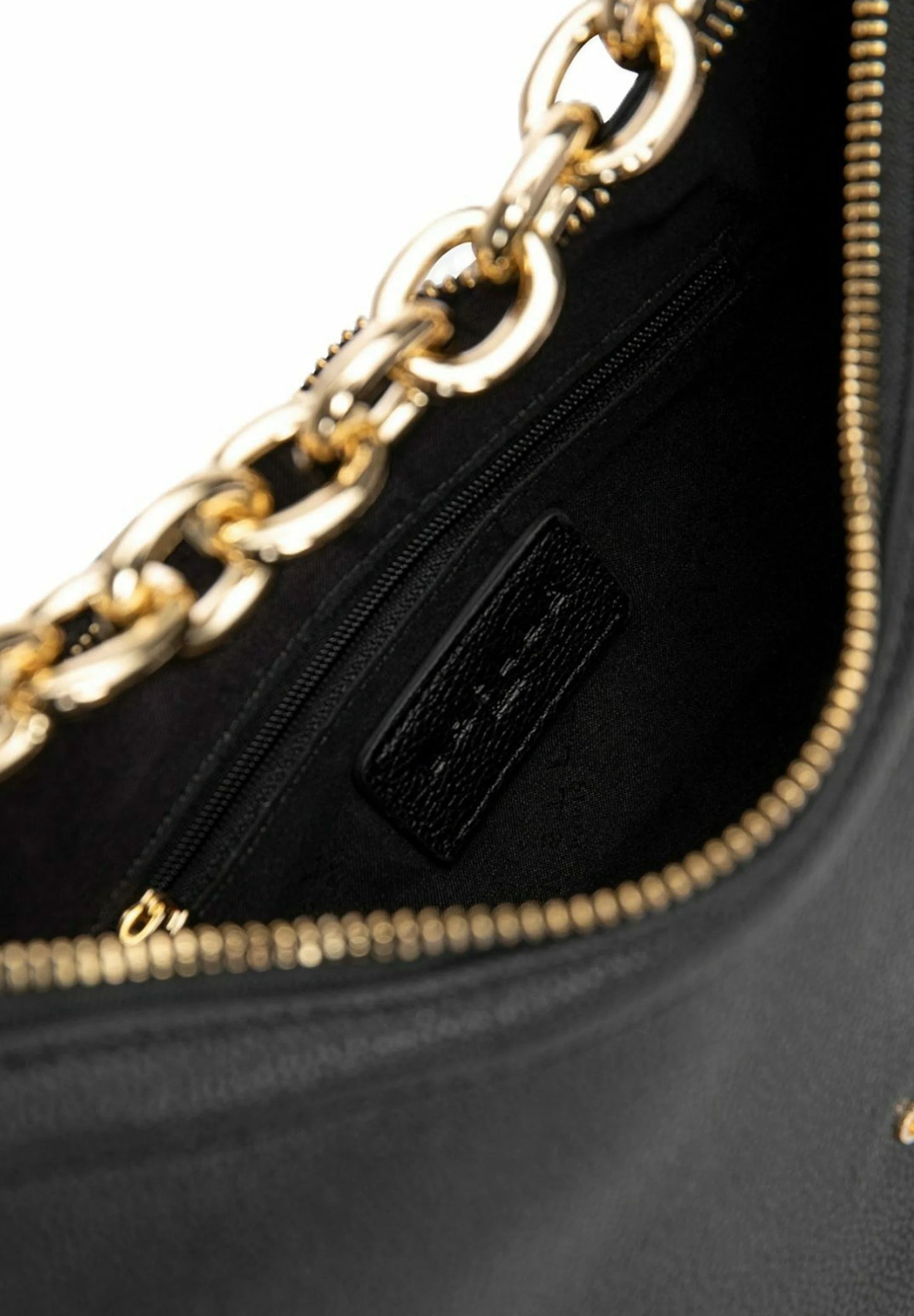 Gaelle-  Regular moon bag essential