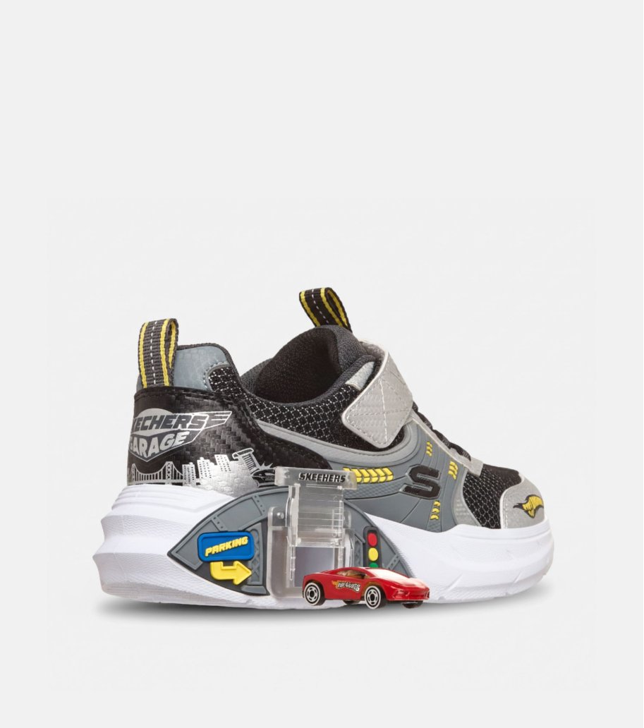 Skechers - Garage