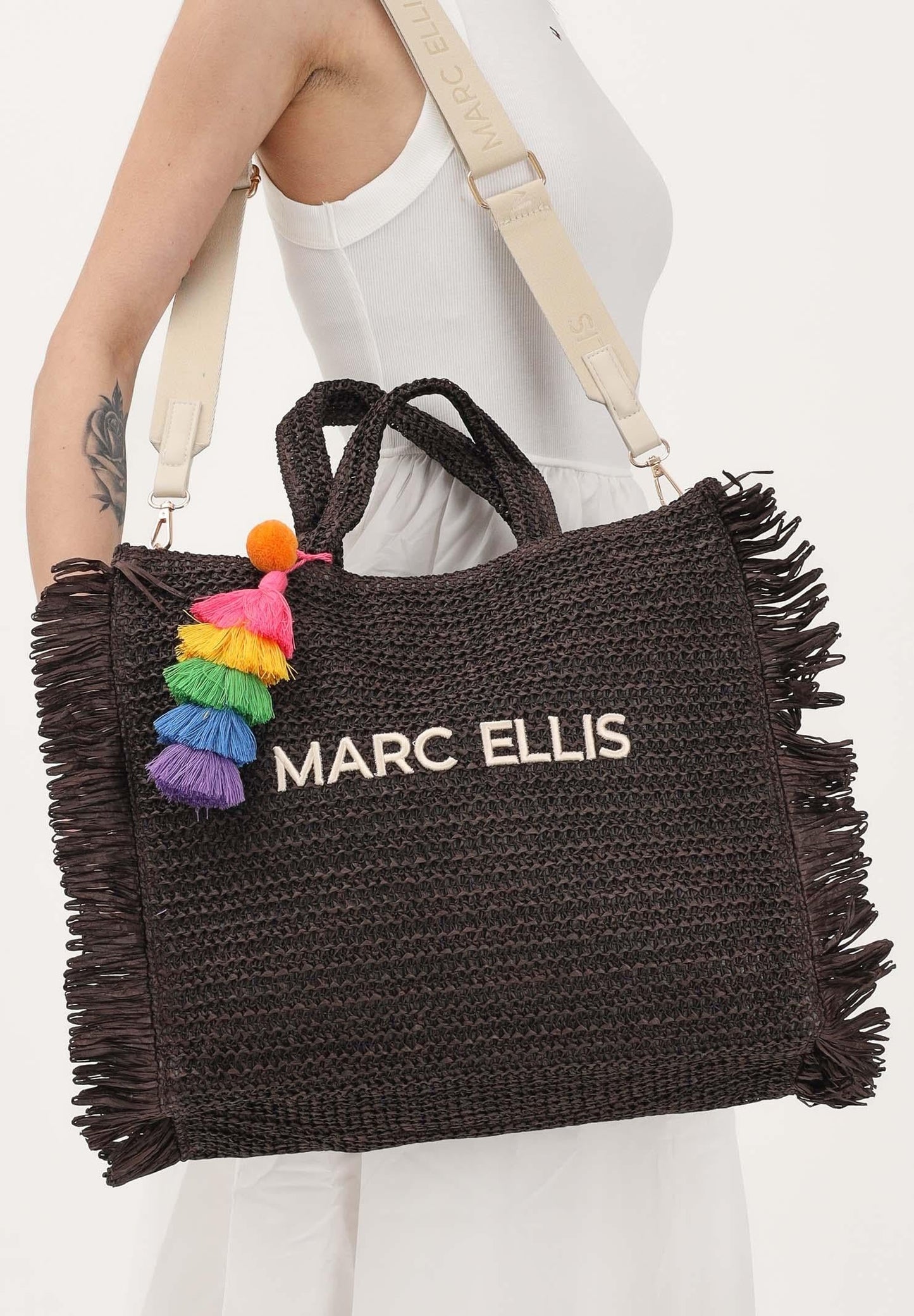 Marc Ellis- Buby S Claire L