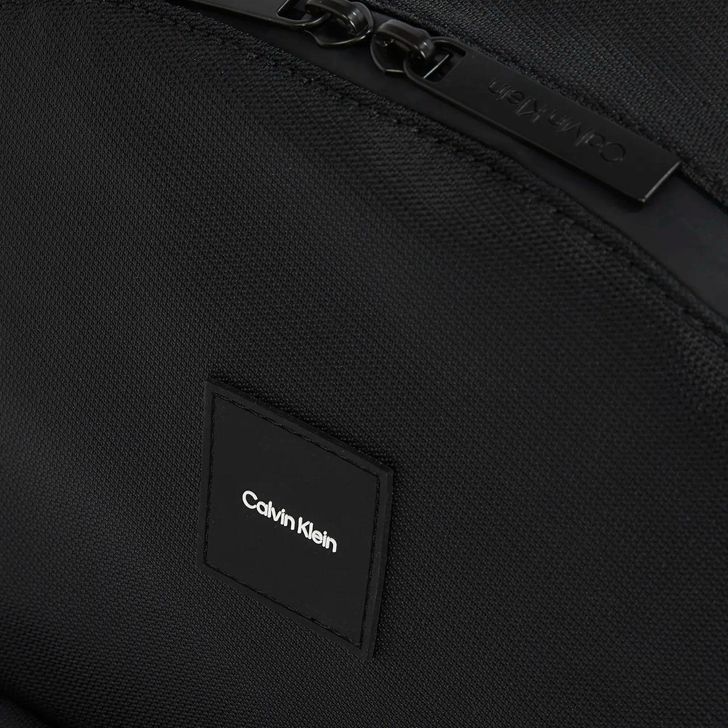 Calvin Klein - ck essential round bp