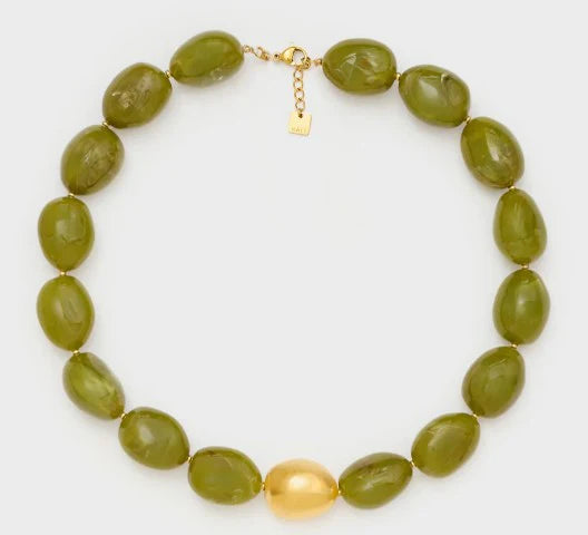 Nali -collana chiara girocollo resina